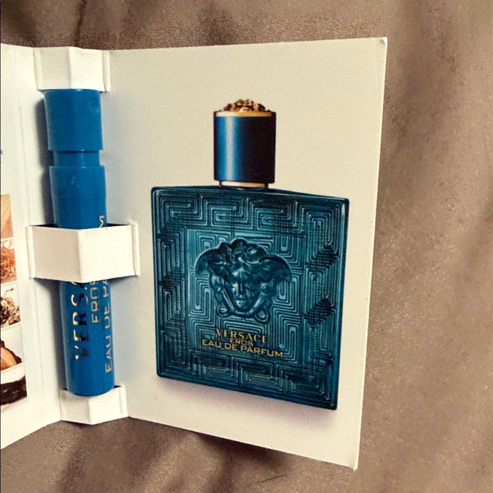Versace Eros Eau de Parfum sample pack— set of 12 new in package - Picture 6 of 7